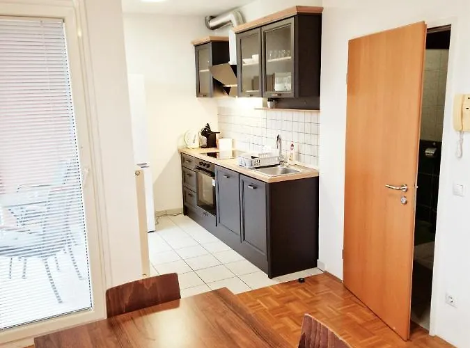 Apartma And Perunika *